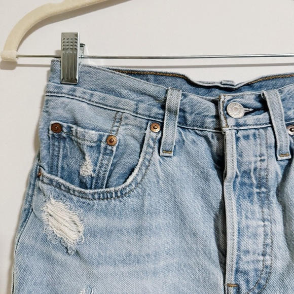 Levi’s - 501 Super Distressed Light Wash Shorts - Picture 2 of 5